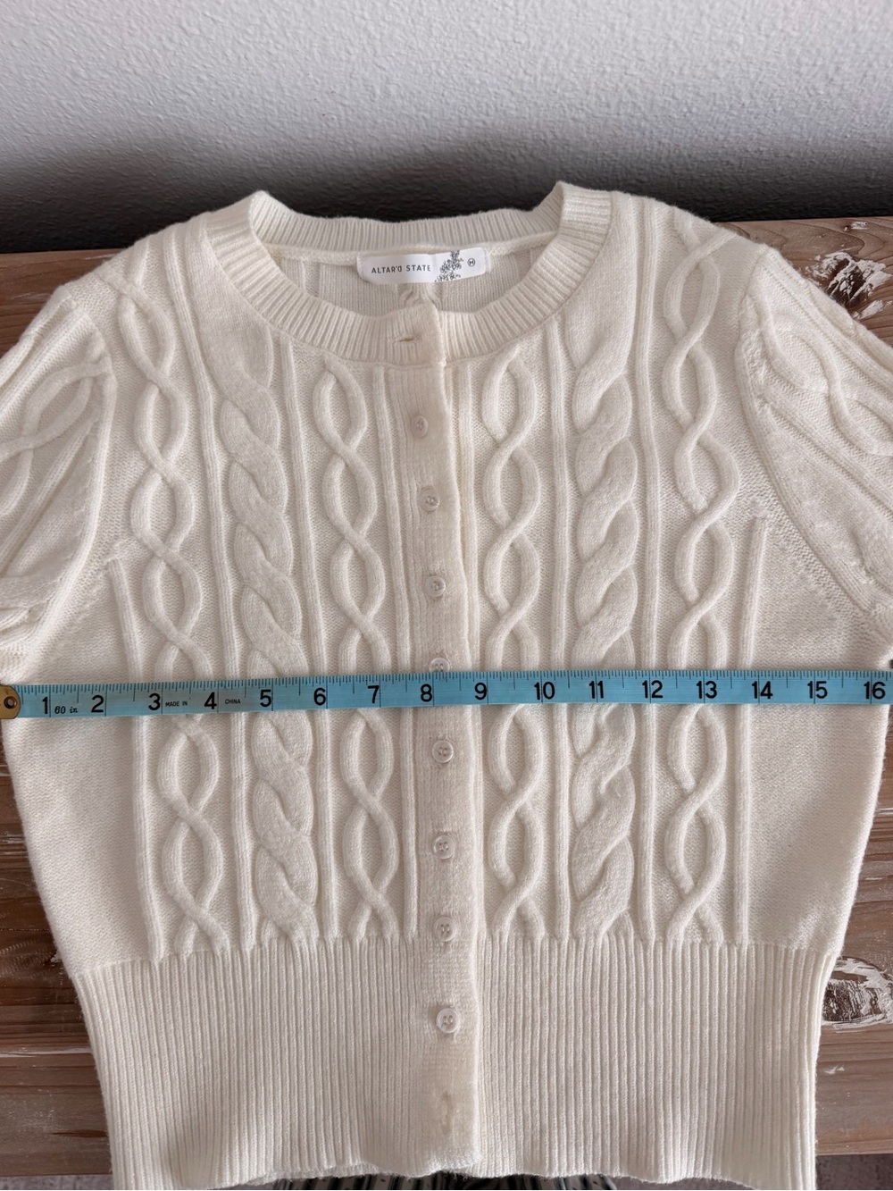 Altar'd State Cream Cable Knit Cropped Button Cardigan (Size Medium) - Picture 9 of 10